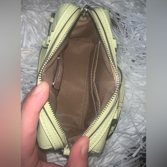 NWT!! Coach pale lime mini purse - Picture 5 of 6
